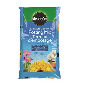 Miracle-Gro Moisture Control Potting Soil Blend Enriched 0.18-0.10-0.10 28.3L